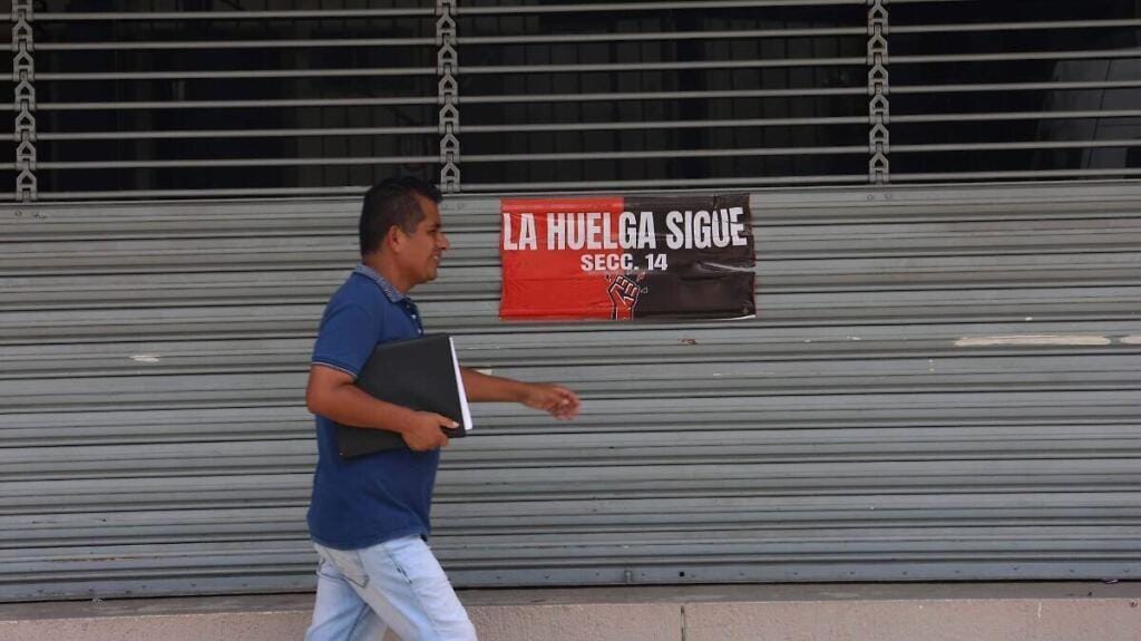 Empleados del Nacional Monte de Piedad en Xalapa buscan empleo temporal tras huelga 1 empleados del nacional monte de piedad en xalapa buscan empleo temporal tras hue