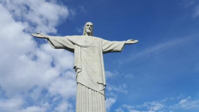 Abogados solicitan devolver placa de la estatua de Luis de la Fuente 27 estatua